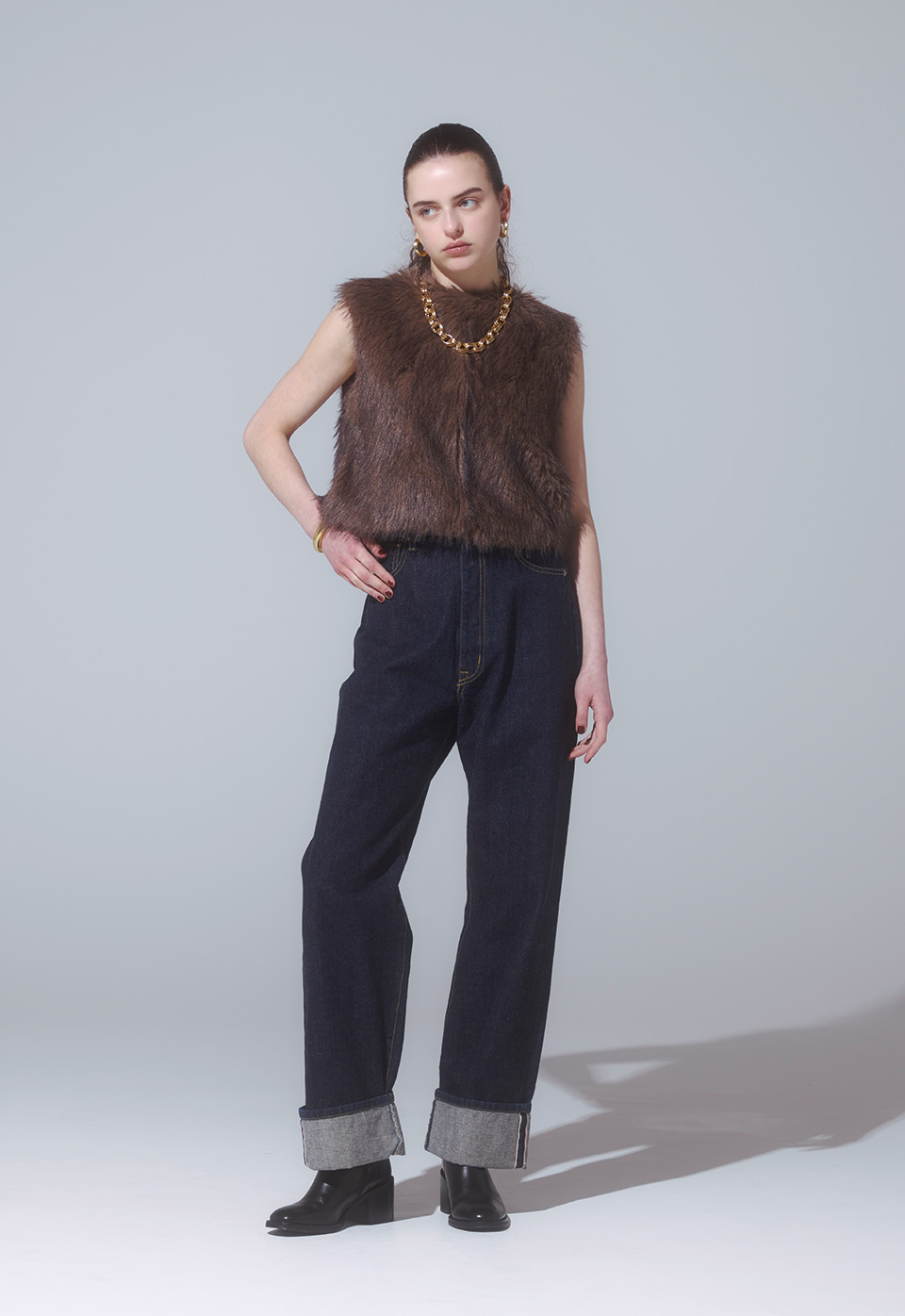 SUPER HIGH RISE WIDE/FUR SHORT VEST